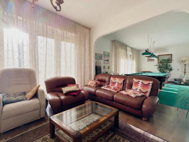 Casa singola in vendita a Pescia 340 mq Rif: 1384029
