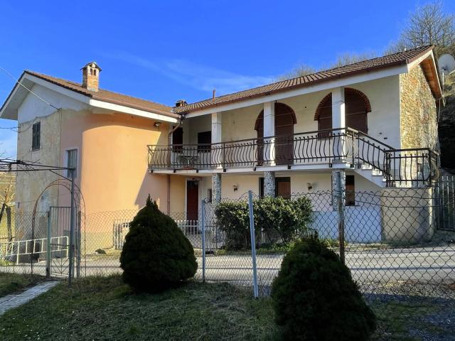 Casa singola in vendita a Piana Crixia, Pontevecchio