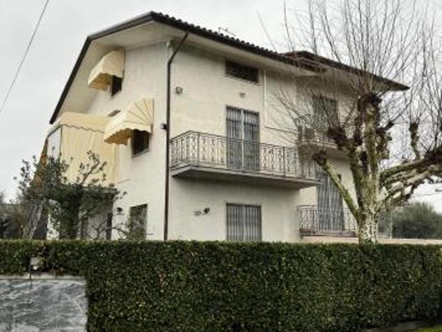 Casa singola in vendita a Pietrasanta 220 mq Rif: 1247017