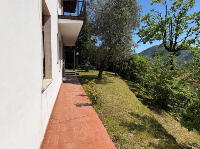 Casa singola in vendita a Podenzana 210 mq Rif: 1412213