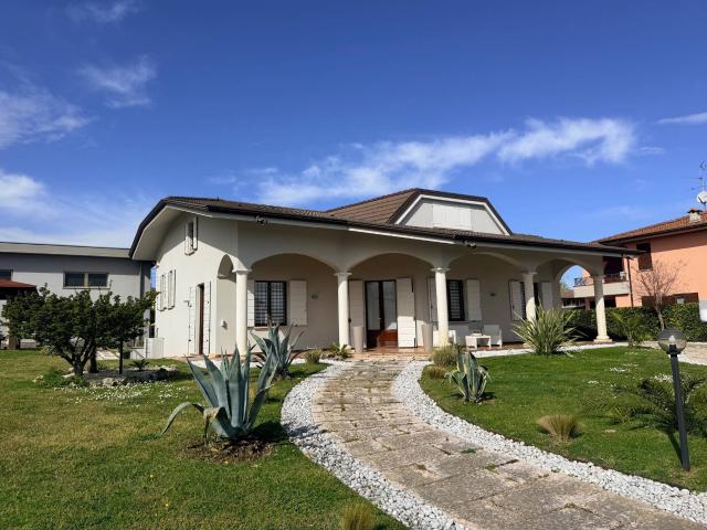 Casa singola in vendita a Rodigo, Rivalta sul Mincio