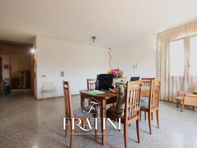 Casa singola in vendita a Sant'Omero, Villa Ricci
