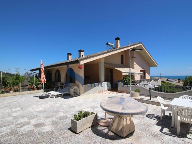 Casa singola in vendita a Tortoreto, Tortoreto Alta 344m² Tortoreto Lido