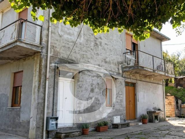 Casa singola in vendita a Villamagna