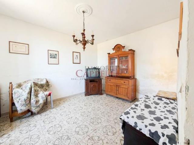 Casa singola in Vendita in zona SANT'ANDREA IN BAGNOLO con giardino
