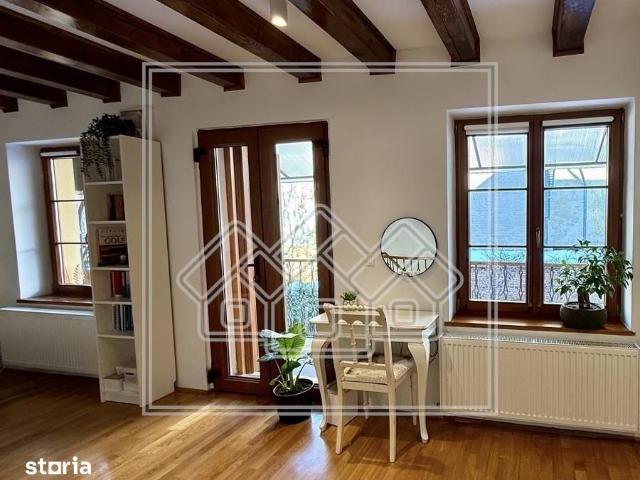 Casa situata in Zona Ultracentrala, curte proprie, 70 mp utili