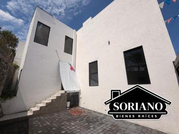 Casa solo con alberca de 3 recámaras al Sur de Cuernavaca