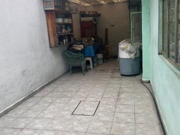 Casa sola en calle privada pantitlan