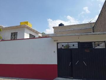 Casa Sola en Venta, Campestre Guadalupana, Estado de México