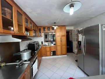 Casa sola en venta en Las Águilas