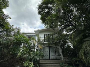 Casa Sola en Venta para Remodelar, Zona Dorada Col. Reforma
