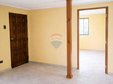 Casa solida/ gran oportunidad | 2 Dormitorios por 3730.00 en Macul