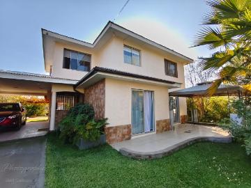 PRECIOSA CASA DE DOS PISOS CON TERRENO, LA PUNTA MOSTAZAL