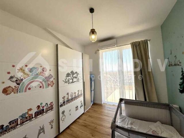 Casa spatioasa de inchiriat in Dezmir | 3 dormitoare | Panouri solare | Confort & eficienta