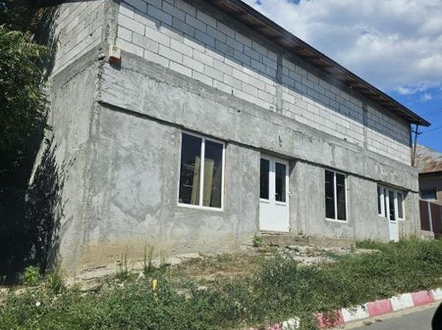 Casa, Spatiu Comercial