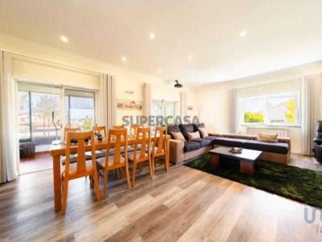 Casa T4 em Caldas da Rainha Santo Onofre e Serra do Bouro de 396,00 m²