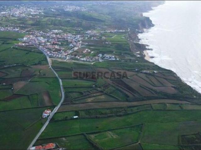 Casa T4 em São Pedro da Cadeira de 216,00 m²