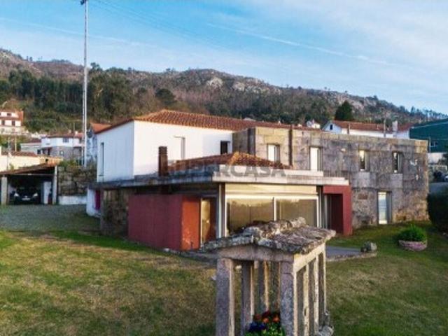 Casa T5 em Lanhelas de 277,00 m²
