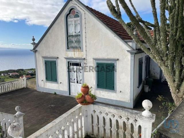 Casa / Villa T5 em Santo Amaro de 210,00 m²