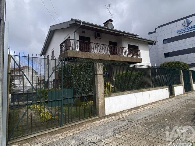 Casa T6 em Paranhos de 490,00 m² 490m² Porto