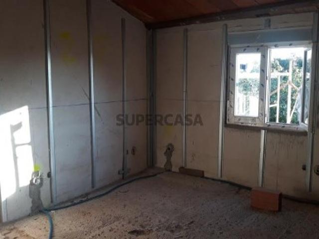 Casa T2 em Alagoa de 108,00 m²