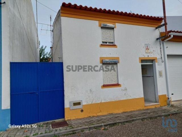 Casa T2 em Comenda de 50,00 m²