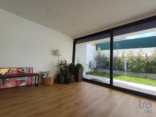 Casa T2 em São Domingos de Rana de 155,00 m² 155m² São Domingos De Rana