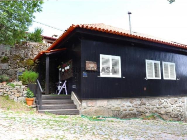 Casa T3 Mobilada e Equipada à Venda na Aldeia de Campo do Gerês Pronta a Habitar!