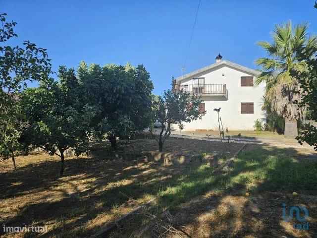 Casa T3 em Mangualde, Mesquitela e Cunha Alta de 176,00 m2