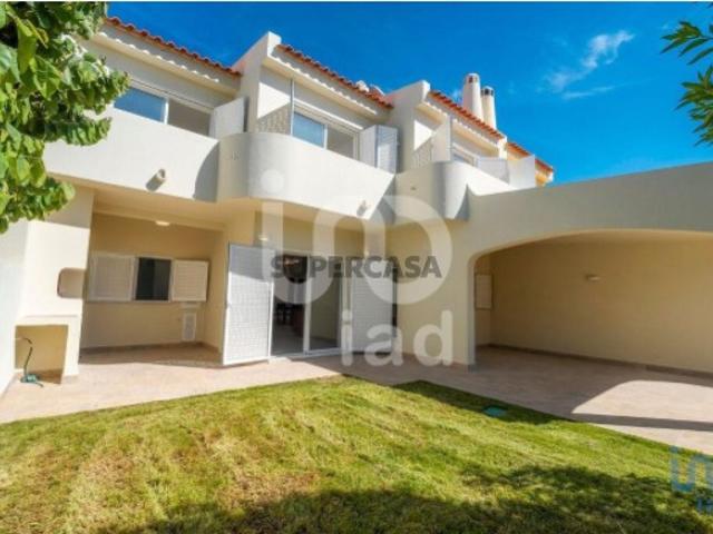 Casa T3 em Albufeira e Olhos de Água de 186,00 m²