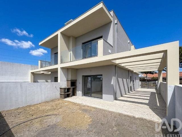 Casa T3 em Fernão Ferro de 119,00 m² 119m² Quinta Do Conde