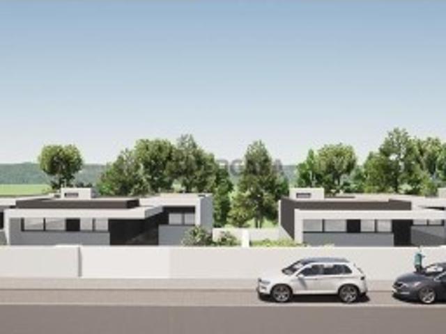 Casa T3 em Forjães de 163,00 m²