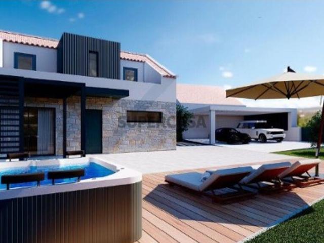 Casa T3 em Landal de 131,00 m²