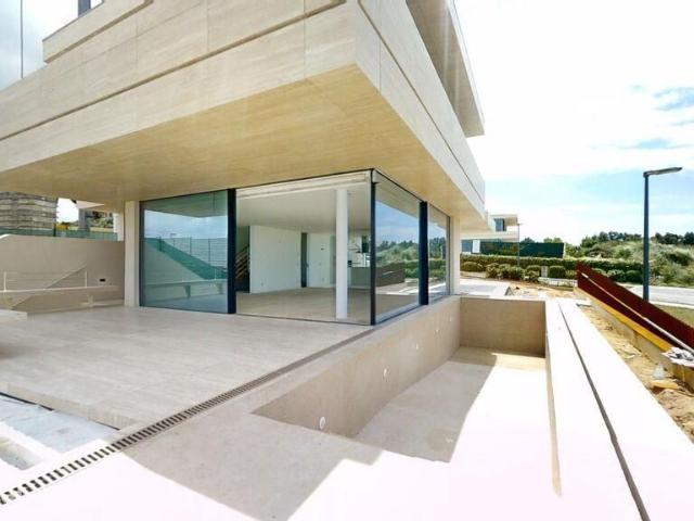 Casa T3 em Canidelo de 367,00 m2