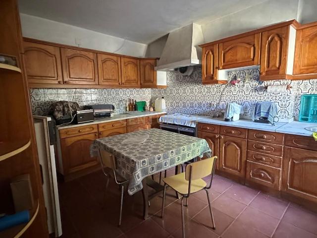 Casa T3 Pronta a Entrar em Covelo do Gerês | O Seu Refúgio ao Preço de Saldo