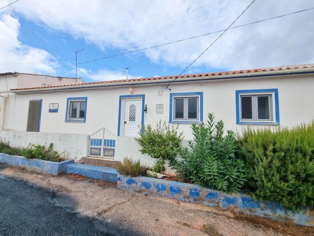 Casa Térrea típica Algarvia com 4 Quartos em lote de 1947m2. 213m² Alte