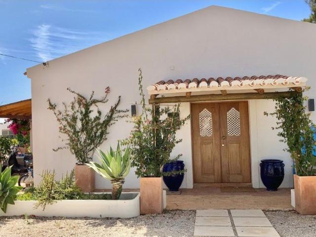 Casa Térrea tradicional algarvia em Quinta com 6.5ha 0m² Estômbar e Parchal