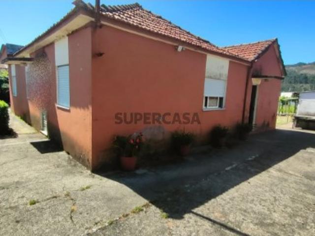 Casa térrea com terreno Valongo