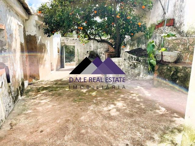 Casa Térrea p/ Recuperar 52m² Alcoutim e Pereiro