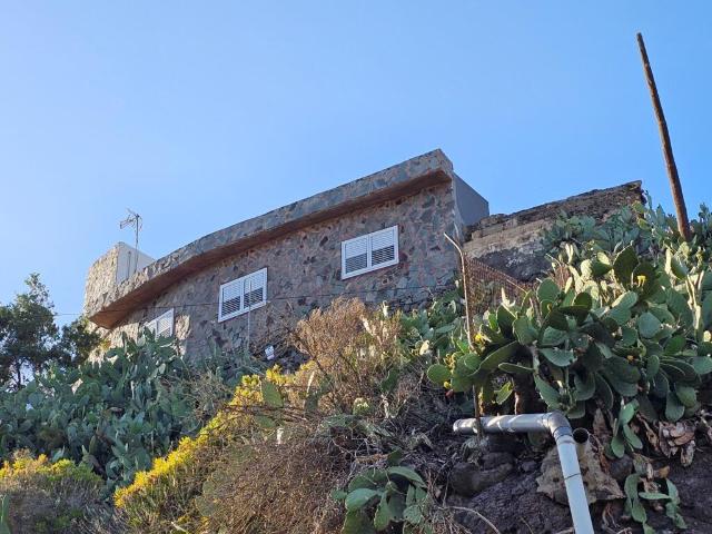CASA TERRERA CON TERRENO EN TEJEDA LAS PALMAS DE GRAN CANARIA