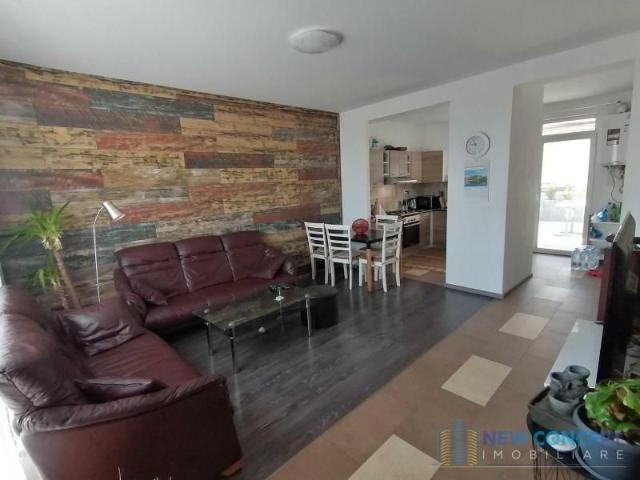 Casa tip triplex de inchirat zona Pacurari Rediu
