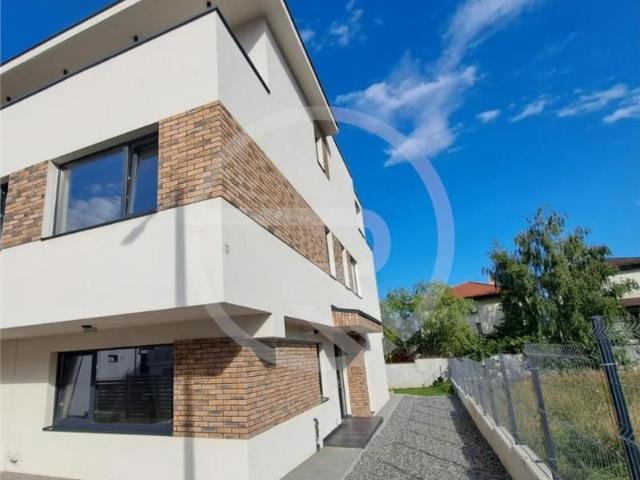 Casa tip Duplex, 180 mp utili, situat in cartierul Europa!