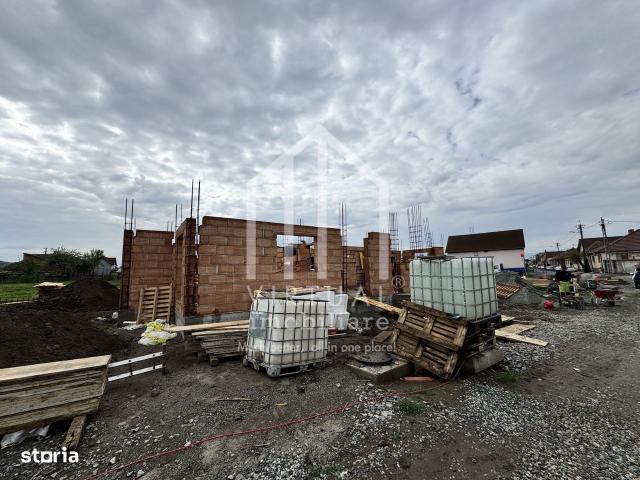 Casa tip duplex cu 4 camere, 112mp utili, parcare, zona Gusterita
