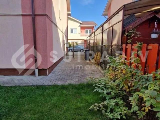 Casa tip duplex, curte separata de 350 mp, 3 parcari Floresti