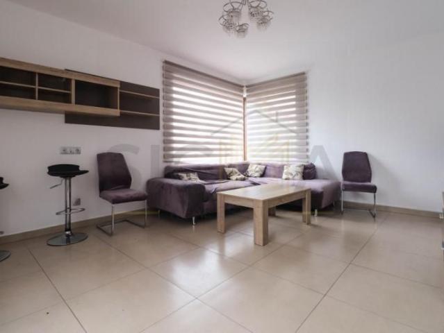 Casa tip duplex de inchiriat in cartierul Intre Lacuri