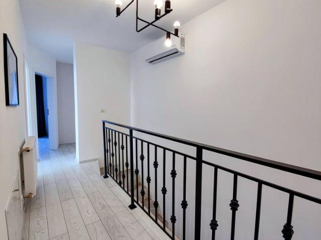 Casa tip duplex de inchiriat la Ghiroda