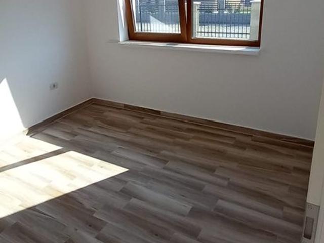Casa tip duplex in Mosnita zona de Tineret