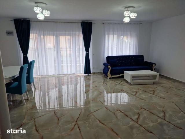 Casa tip duplex, zona Hotel Diana