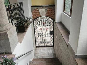 Casa Tipo Colonial en Venta en Club de Golf Hacienda | Amplios Espacios, Jardín y Exclusividad