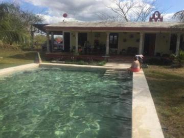 CASA TIPO HACIENDA CON TERRENO